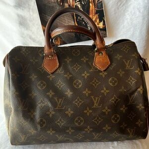 Louis Vuitton Speedy